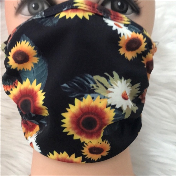 Sunflower 🌻 mask - Picture 2 of 4